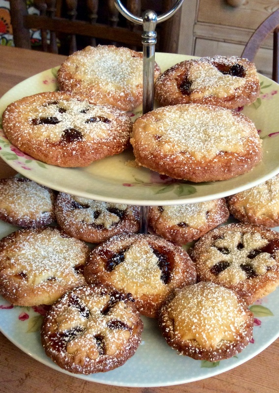 ﻿Almond Pastry Mince Pies Recipe
