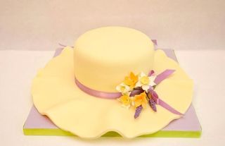 Flower Hat Easter Cake