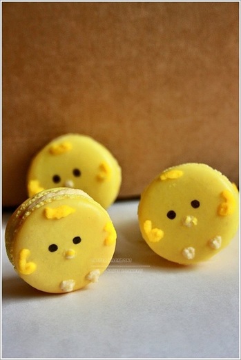 Yellow Easter Chick Macarons